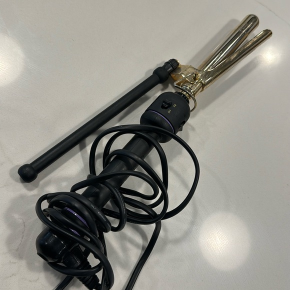 Hot Tools Marcel Iron (5/8 in) - Picture 1 of 2